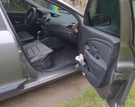 Серый Рено Меган, объемом двигателя 1.46 л и пробегом 232 тыс. км за 7200 $, фото 4 на Automoto.ua