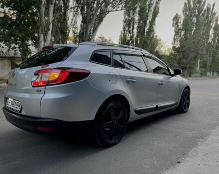 Серый Рено Меган, объемом двигателя 1.5 л и пробегом 165 тыс. км за 7750 $, фото 4 на Automoto.ua