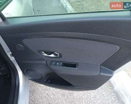 Серый Рено Меган, объемом двигателя 1.5 л и пробегом 280 тыс. км за 8300 $, фото 5 на Automoto.ua