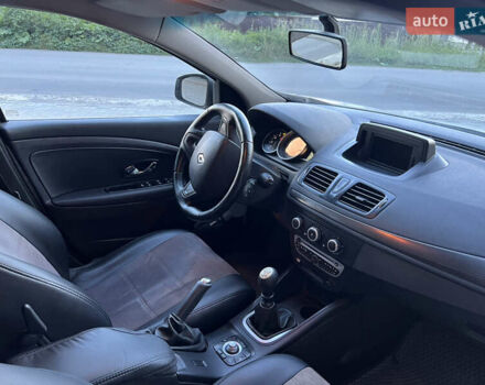 Серый Рено Меган, объемом двигателя 1.5 л и пробегом 263 тыс. км за 6500 $, фото 5 на Automoto.ua