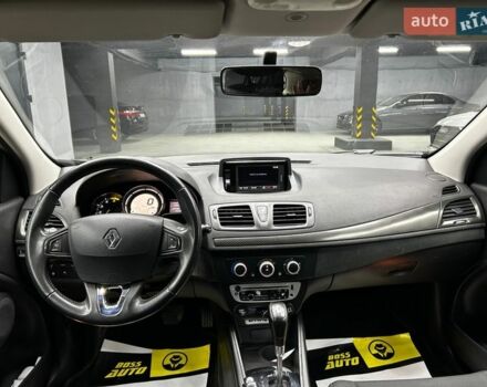 Сірий Рено Меган, об'ємом двигуна 1.46 л та пробігом 235 тис. км за 7500 $, фото 12 на Automoto.ua