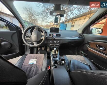 Серый Рено Меган, объемом двигателя 1.5 л и пробегом 175 тыс. км за 8000 $, фото 7 на Automoto.ua