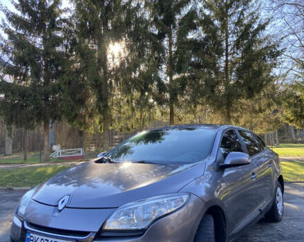 Серый Рено Меган, объемом двигателя 1.46 л и пробегом 333 тыс. км за 6400 $, фото 13 на Automoto.ua