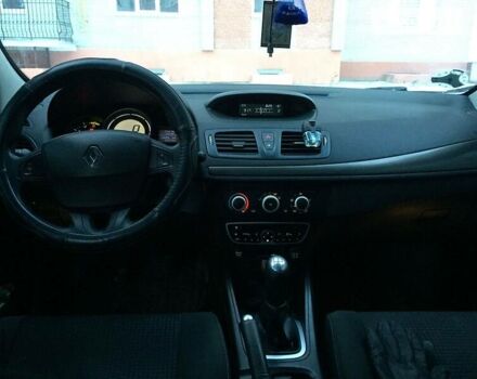 Серый Рено Меган, объемом двигателя 1.5 л и пробегом 275 тыс. км за 6800 $, фото 7 на Automoto.ua