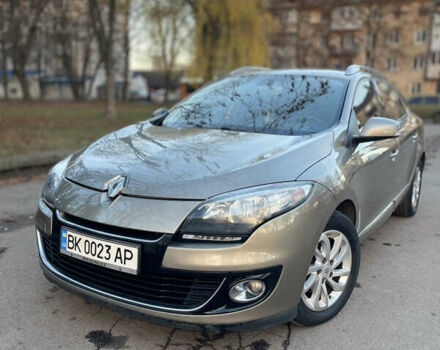 Серый Рено Меган, объемом двигателя 1.46 л и пробегом 236 тыс. км за 8600 $, фото 1 на Automoto.ua