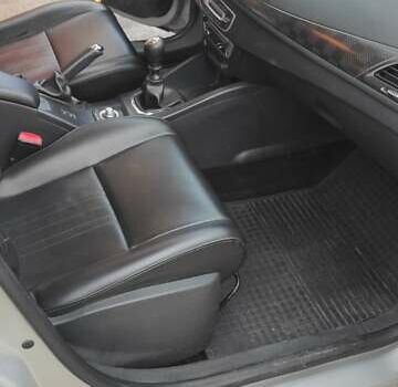 Серый Рено Меган, объемом двигателя 1.5 л и пробегом 246 тыс. км за 7800 $, фото 6 на Automoto.ua