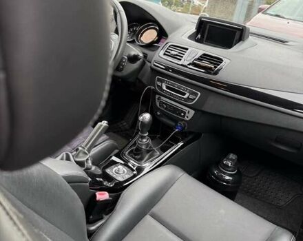 Серый Рено Меган, объемом двигателя 0 л и пробегом 148 тыс. км за 3781 $, фото 10 на Automoto.ua