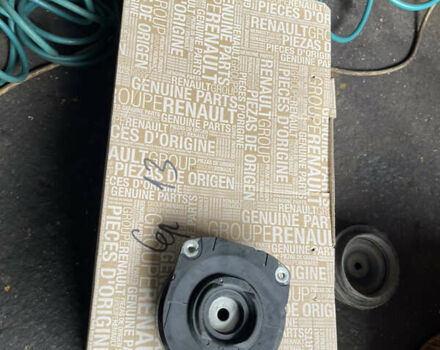 Серый Рено Меган, объемом двигателя 1.5 л и пробегом 222 тыс. км за 9000 $, фото 23 на Automoto.ua