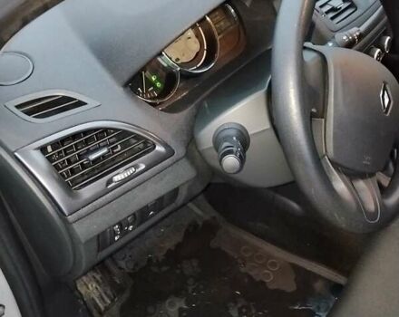 Серый Рено Меган, объемом двигателя 1.46 л и пробегом 239 тыс. км за 7200 $, фото 19 на Automoto.ua