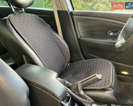 Сірий Рено Меган, об'ємом двигуна 1.6 л та пробігом 266 тис. км за 6300 $, фото 20 на Automoto.ua