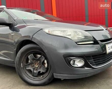 Сірий Рено Меган, об'ємом двигуна 1.46 л та пробігом 238 тис. км за 7990 $, фото 1 на Automoto.ua