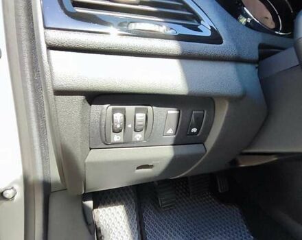 Сірий Рено Меган, об'ємом двигуна 1.5 л та пробігом 230 тис. км за 7500 $, фото 16 на Automoto.ua