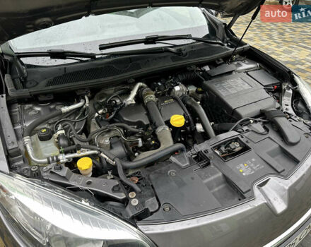 Серый Рено Меган, объемом двигателя 1.46 л и пробегом 292 тыс. км за 7800 $, фото 1 на Automoto.ua