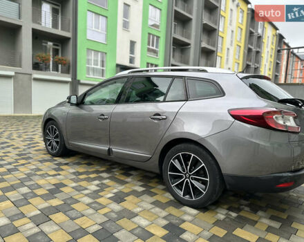 Серый Рено Меган, объемом двигателя 1.46 л и пробегом 292 тыс. км за 7800 $, фото 13 на Automoto.ua