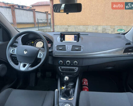 Серый Рено Меган, объемом двигателя 1.5 л и пробегом 210 тыс. км за 8300 $, фото 29 на Automoto.ua