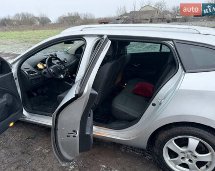 Сірий Рено Меган, об'ємом двигуна 1.5 л та пробігом 260 тис. км за 6900 $, фото 4 на Automoto.ua