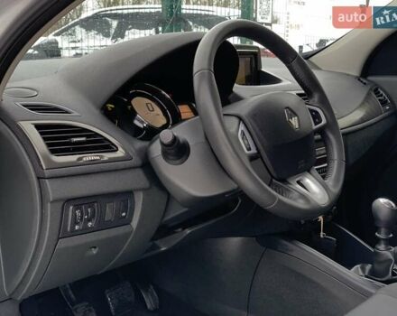 Серый Рено Меган, объемом двигателя 1.46 л и пробегом 263 тыс. км за 7999 $, фото 23 на Automoto.ua