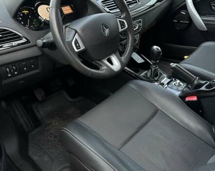 Сірий Рено Меган, об'ємом двигуна 1.46 л та пробігом 289 тис. км за 7800 $, фото 13 на Automoto.ua