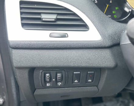 Серый Рено Меган, объемом двигателя 1.5 л и пробегом 263 тыс. км за 9350 $, фото 26 на Automoto.ua