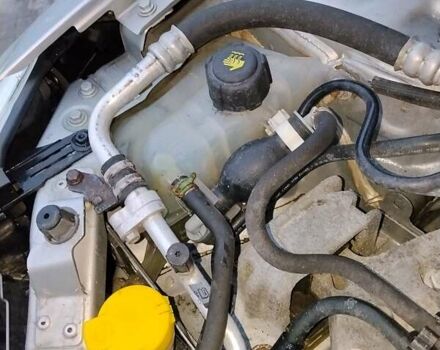 Серый Рено Меган, объемом двигателя 1.46 л и пробегом 239 тыс. км за 7200 $, фото 42 на Automoto.ua