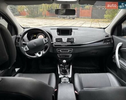 Сірий Рено Меган, об'ємом двигуна 1.46 л та пробігом 215 тис. км за 10300 $, фото 34 на Automoto.ua