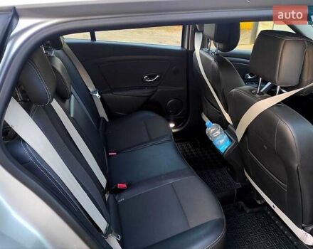 Сірий Рено Меган, об'ємом двигуна 1.5 л та пробігом 270 тис. км за 8999 $, фото 5 на Automoto.ua