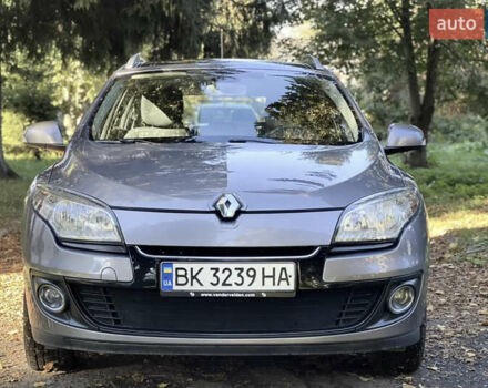 Сірий Рено Меган, об'ємом двигуна 1.46 л та пробігом 177 тис. км за 8800 $, фото 1 на Automoto.ua