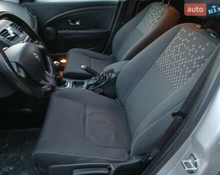 Серый Рено Меган, объемом двигателя 1.5 л и пробегом 269 тыс. км за 7590 $, фото 15 на Automoto.ua