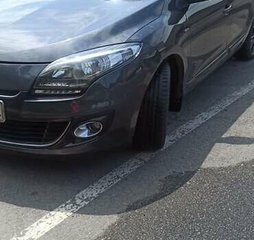 Сірий Рено Меган, об'ємом двигуна 1.46 л та пробігом 325 тис. км за 8700 $, фото 60 на Automoto.ua