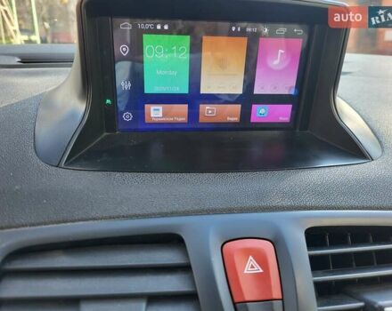 Серый Рено Меган, объемом двигателя 1.5 л и пробегом 175 тыс. км за 8000 $, фото 12 на Automoto.ua