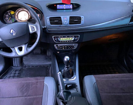 Серый Рено Меган, объемом двигателя 1.5 л и пробегом 170 тыс. км за 7200 $, фото 3 на Automoto.ua