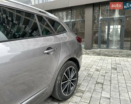 Сірий Рено Меган, об'ємом двигуна 1.46 л та пробігом 293 тис. км за 7800 $, фото 4 на Automoto.ua