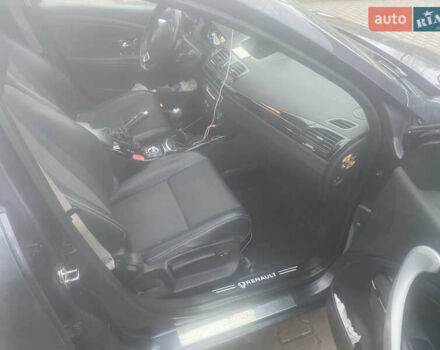 Сірий Рено Меган, об'ємом двигуна 1.6 л та пробігом 249 тис. км за 7800 $, фото 3 на Automoto.ua