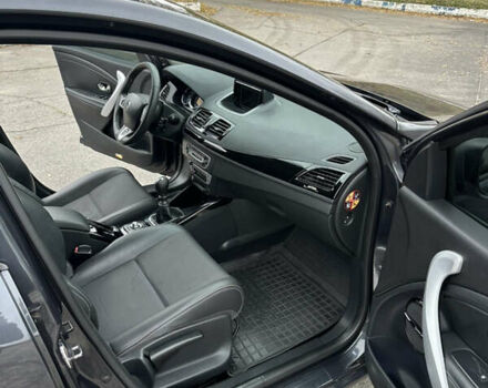 Сірий Рено Меган, об'ємом двигуна 1.46 л та пробігом 319 тис. км за 9200 $, фото 11 на Automoto.ua