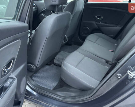 Серый Рено Меган, объемом двигателя 1.46 л и пробегом 183 тыс. км за 8100 $, фото 81 на Automoto.ua