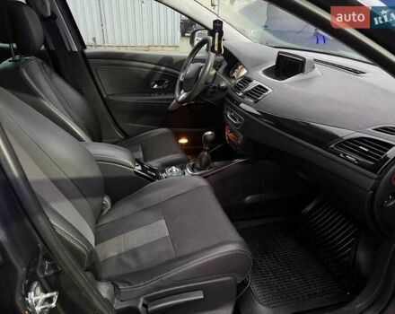 Серый Рено Меган, объемом двигателя 1.46 л и пробегом 231 тыс. км за 7800 $, фото 7 на Automoto.ua