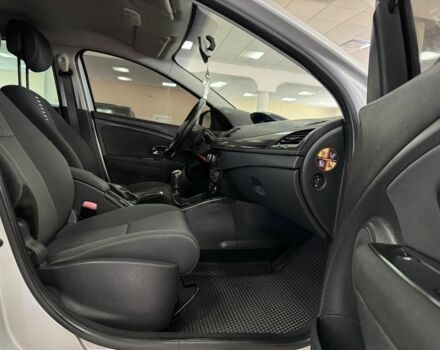 Сірий Рено Меган, об'ємом двигуна 1.5 л та пробігом 209 тис. км за 7400 $, фото 7 на Automoto.ua