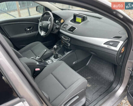 Серый Рено Меган, объемом двигателя 1.5 л и пробегом 263 тыс. км за 9350 $, фото 20 на Automoto.ua