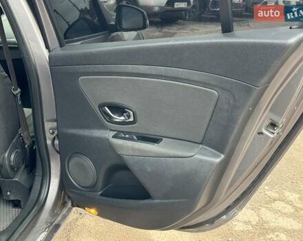 Сірий Рено Меган, об'ємом двигуна 1.5 л та пробігом 380 тис. км за 6940 $, фото 17 на Automoto.ua