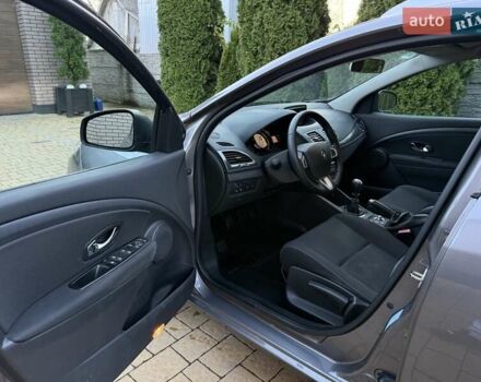 Серый Рено Меган, объемом двигателя 1.5 л и пробегом 270 тыс. км за 7950 $, фото 21 на Automoto.ua