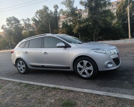 Серый Рено Меган, объемом двигателя 1.5 л и пробегом 280 тыс. км за 8300 $, фото 1 на Automoto.ua