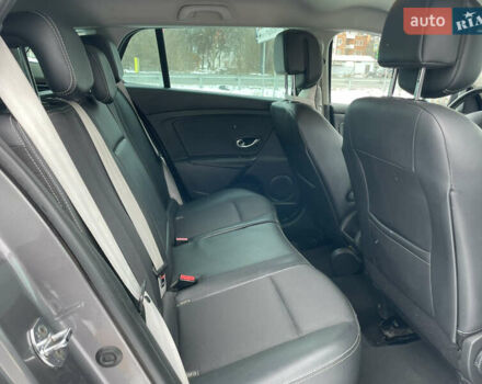 Сірий Рено Меган, об'ємом двигуна 1.46 л та пробігом 281 тис. км за 7990 $, фото 17 на Automoto.ua