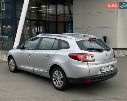 Рено Меган 2012 в Киеве на Automoto.ua Серый Рено Меган, объемом двигателя 1.5 л и пробегом 321 тыс. км за 7550 $, фото 12 на Automoto.ua