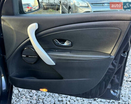 Серый Рено Меган, объемом двигателя 1.5 л и пробегом 235 тыс. км за 8500 $, фото 26 на Automoto.ua
