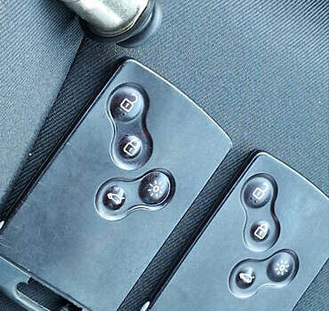 Серый Рено Меган, объемом двигателя 1.6 л и пробегом 210 тыс. км за 7550 $, фото 33 на Automoto.ua