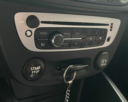 Серый Рено Меган, объемом двигателя 1.5 л и пробегом 289 тыс. км за 7500 $, фото 11 на Automoto.ua