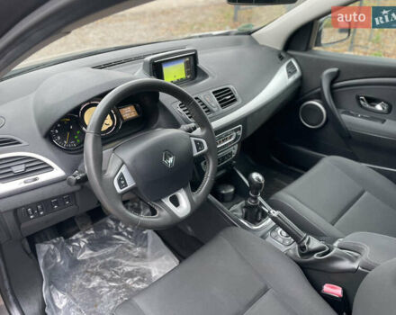 Серый Рено Меган, объемом двигателя 1.5 л и пробегом 263 тыс. км за 9350 $, фото 25 на Automoto.ua