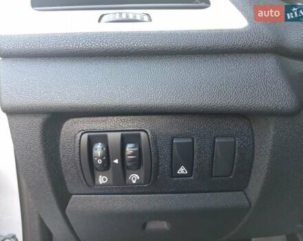 Серый Рено Меган, объемом двигателя 1.5 л и пробегом 280 тыс. км за 8300 $, фото 16 на Automoto.ua