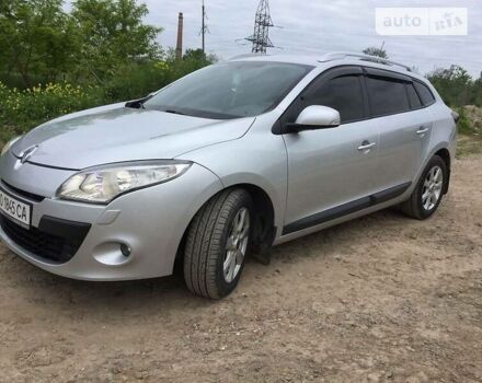 Серый Рено Меган, объемом двигателя 1.5 л и пробегом 275 тыс. км за 6800 $, фото 4 на Automoto.ua