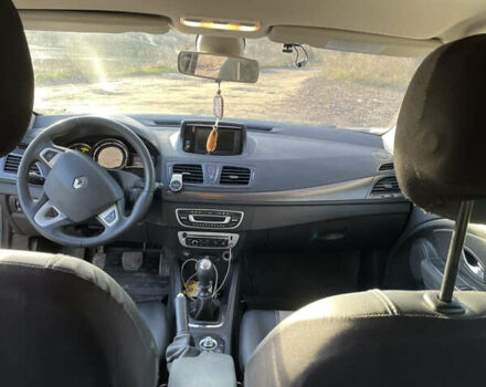 Серый Рено Меган, объемом двигателя 1.5 л и пробегом 290 тыс. км за 6800 $, фото 9 на Automoto.ua